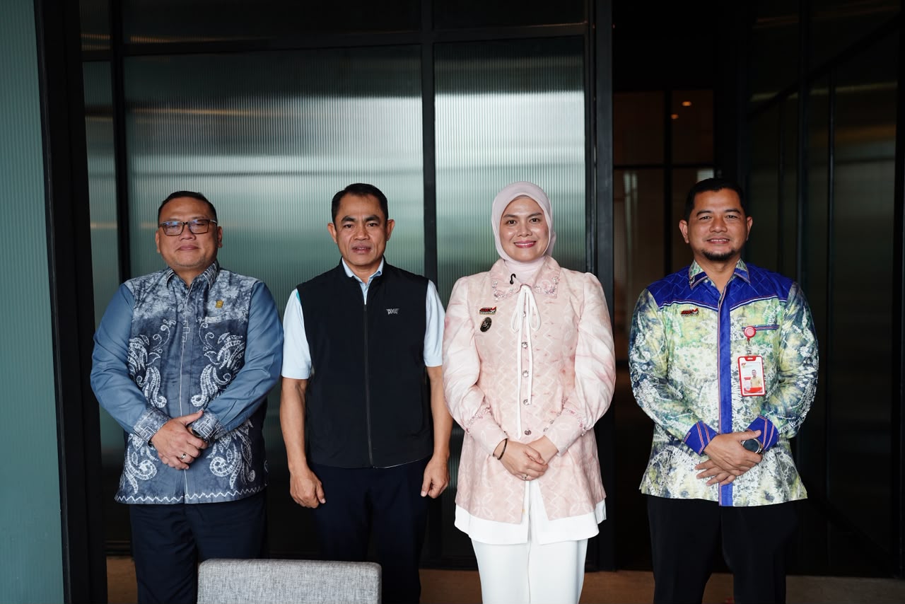 Wakil Walikota Banjarmasin dan Sekdako Datangi PLN Pusat