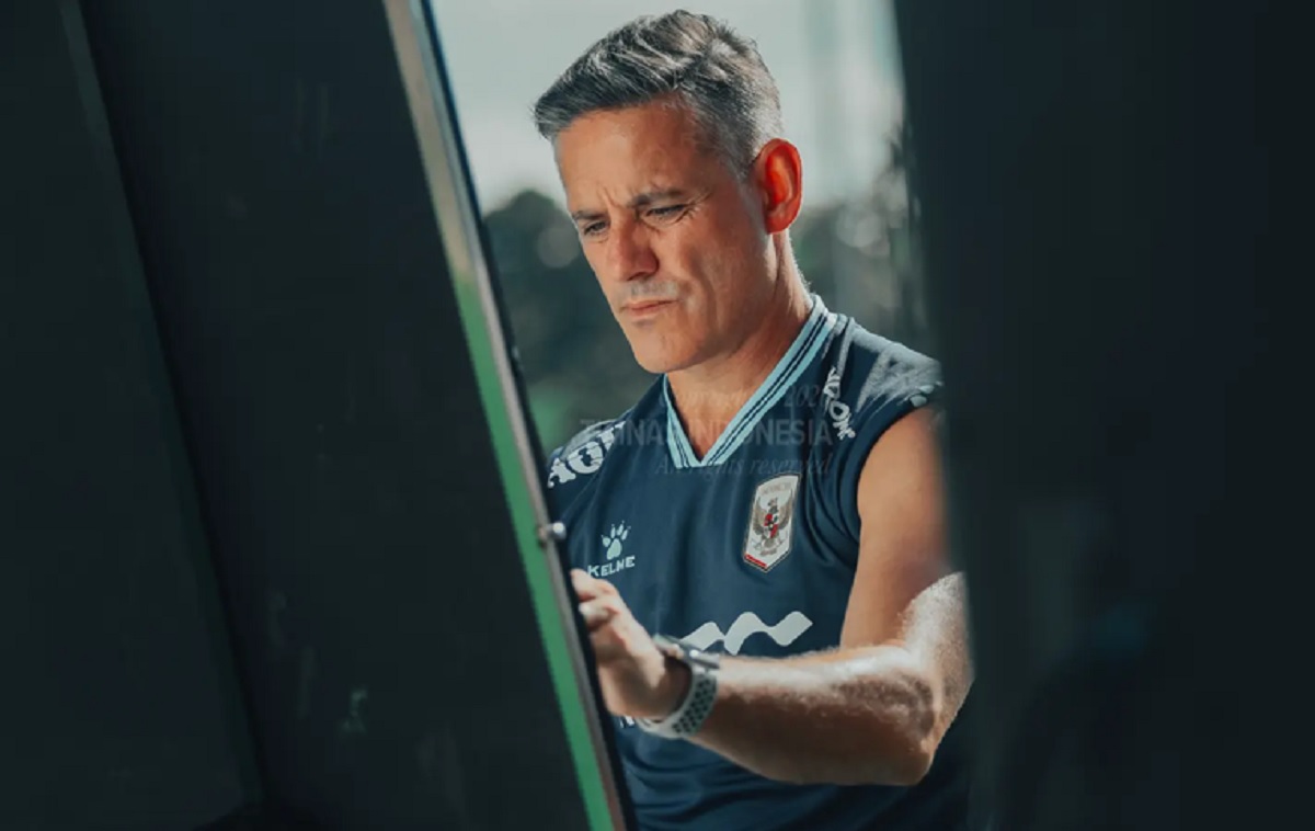 Jelang Lawan Kamboja di Piala AFF 2026, John Herdman: Ayo Timnas Indonesia Tingkatkan Kualitas!