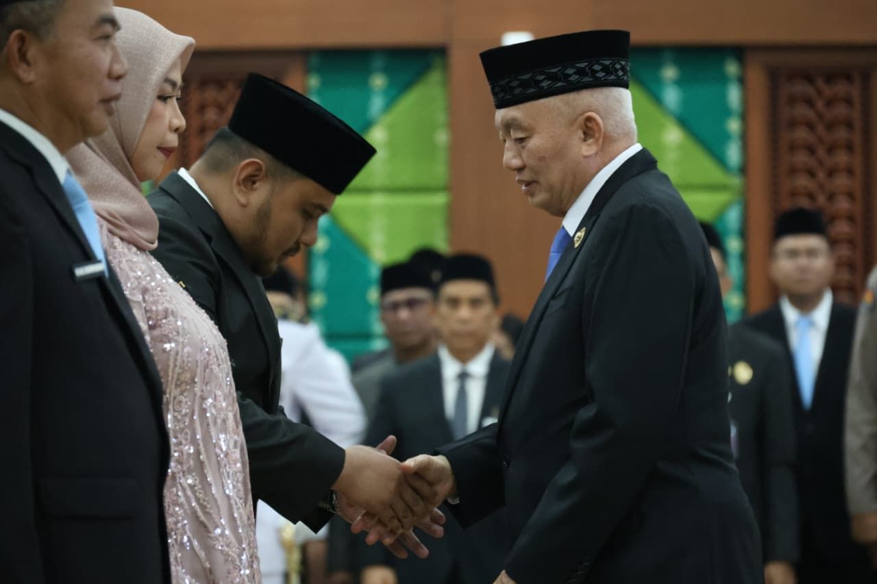 985 ASN Pemprov Kalsel Terima Penghargaan Satyalencana Karya Satya