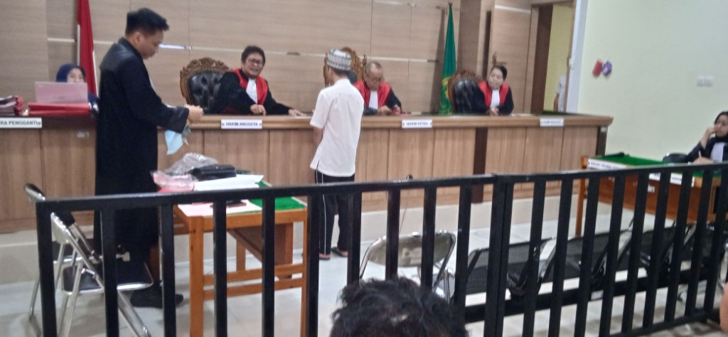 Rizqie Mengaku Tidak Tahu Tas Berisi 33,71 Gram Sabu dan 34 Ekstasi