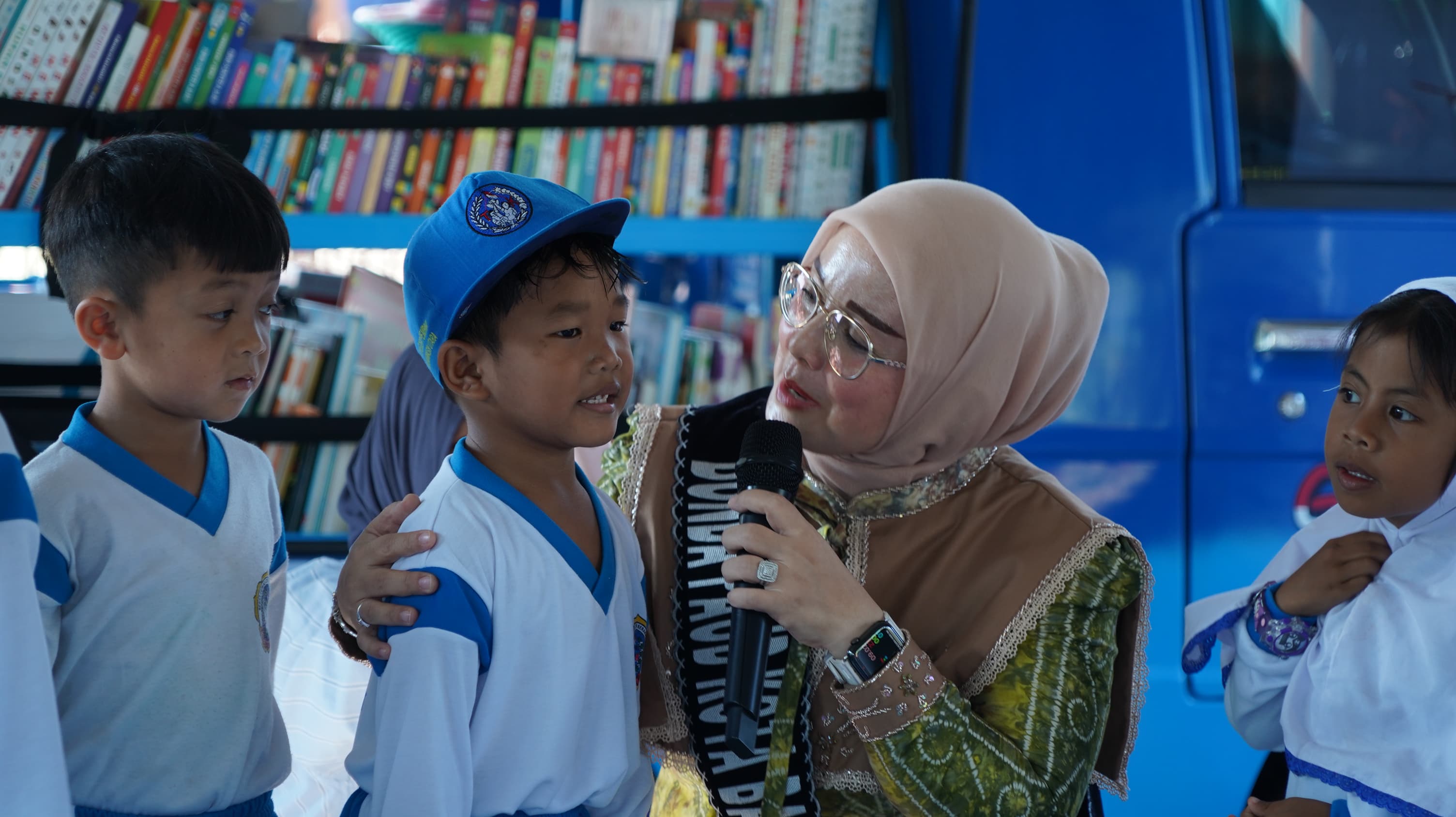 Bunda PAUD Ajak Anak Jelajah Literasi di Taman Satwa Jahri Saleh