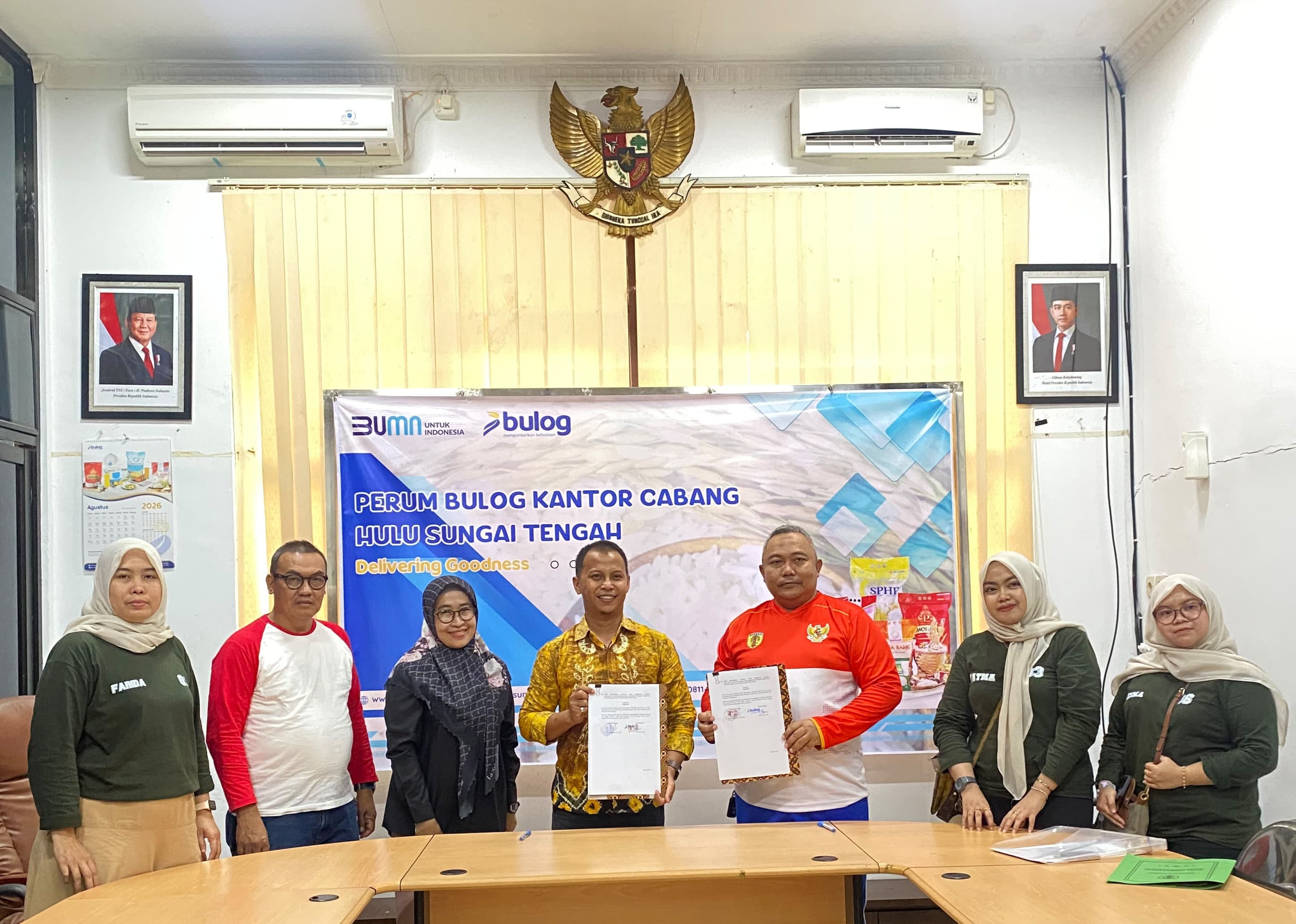 Dinas Perdagangan HST dan Bulog Gelar Pasar Murah Beras Siam Madu