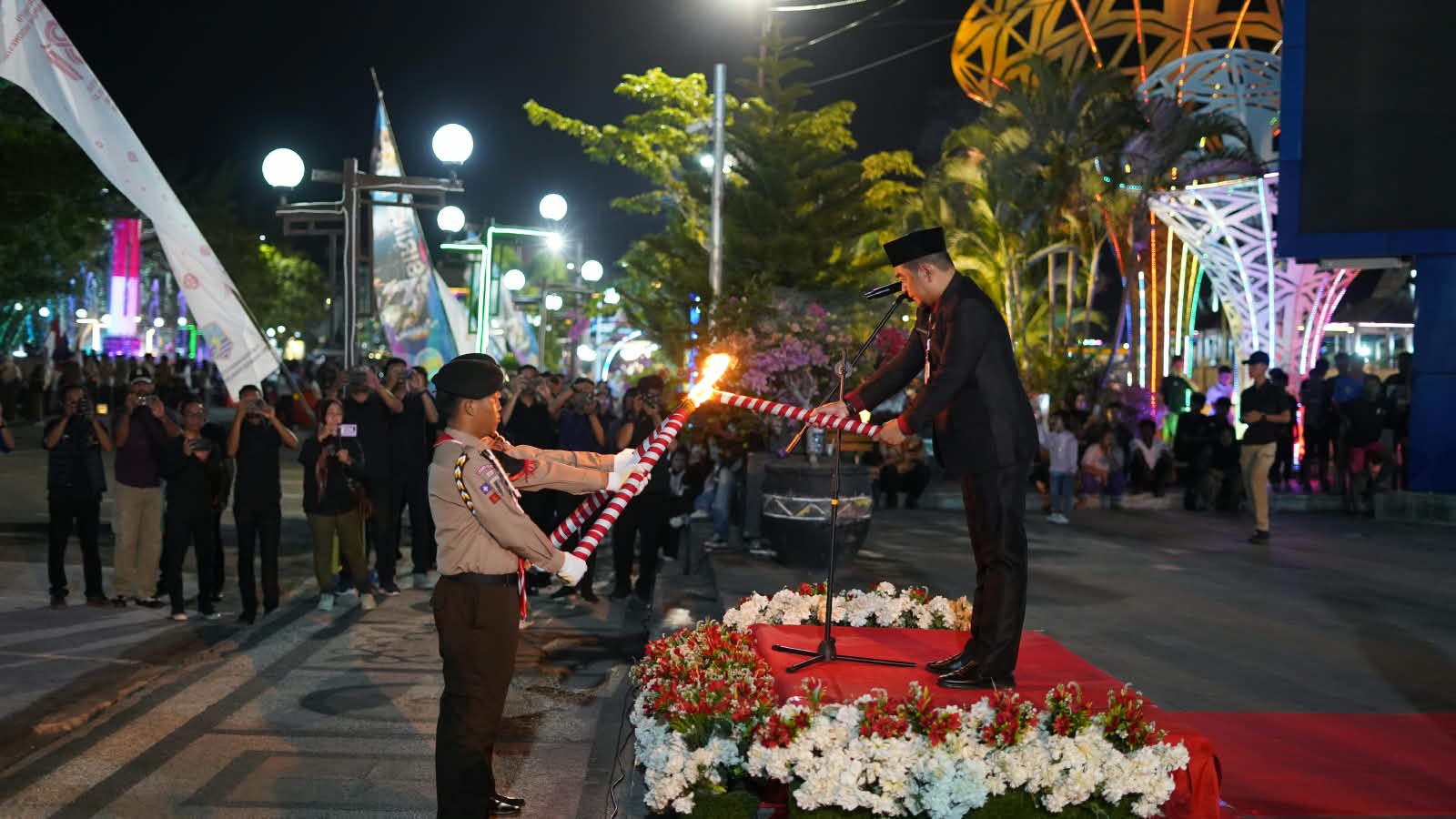 Peringati HUT ke-81 RI, Pemkab Kotabaru Gelar Taptu dan Pawai Obor