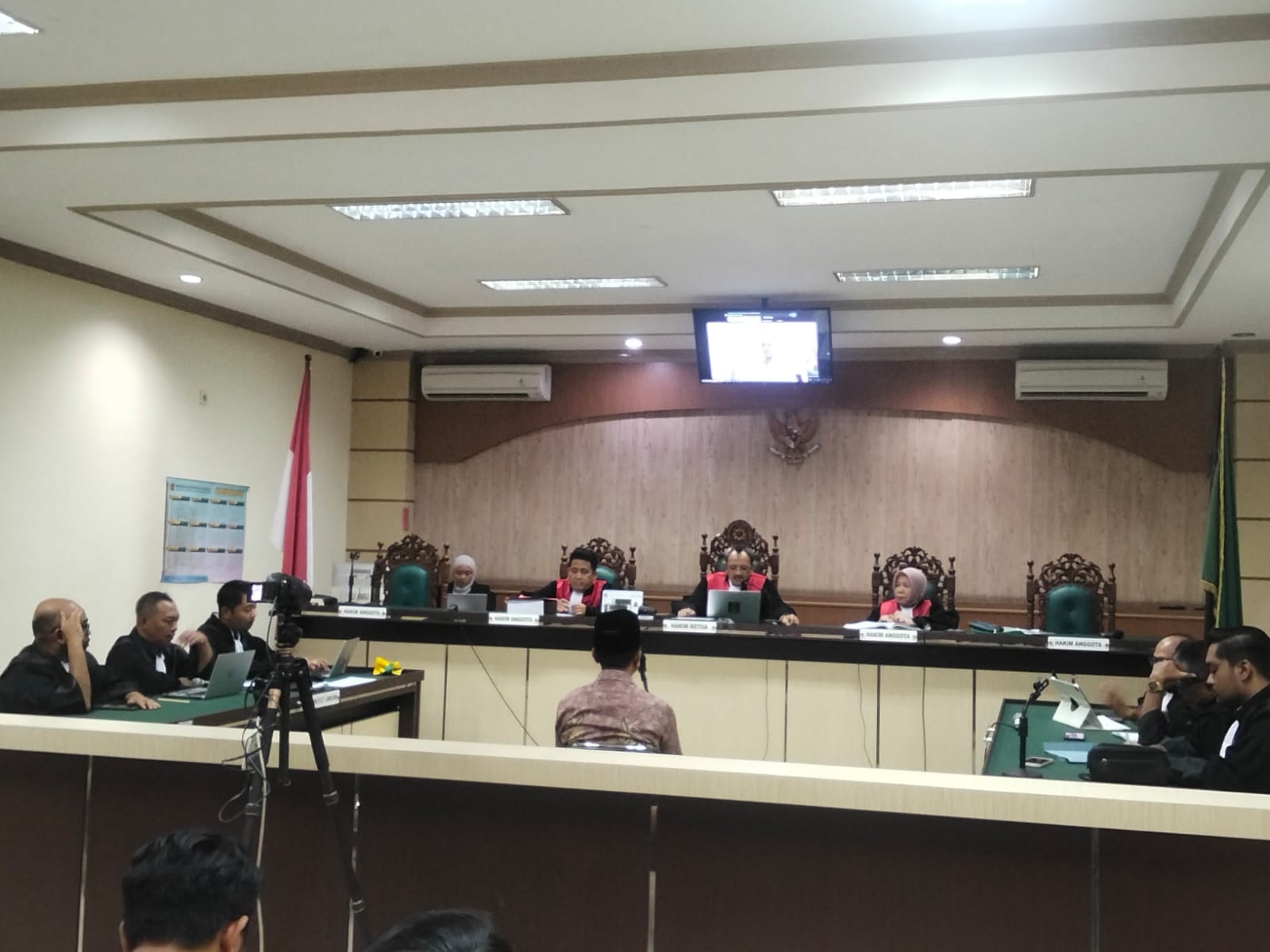 Konfrontasi Keterangan Warnai Sidang Asis Budianto, Soal Mobil Sport hingga Makanan Menjelang OTT KPK