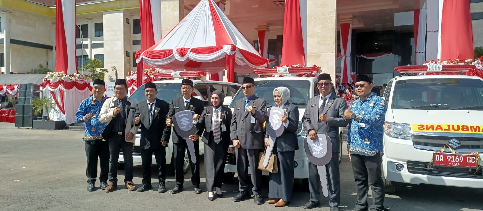 Pemkab Kotabaru Hibahkan 15 Ambulans untuk Perkuat Layanan Kesehatan Desa
