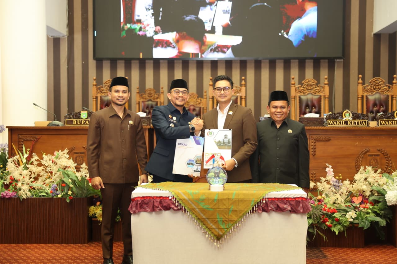 Pemkab dan DPRD Tanah Bumbu Sepakati KUA-PPAS Tahun Anggaran 2027