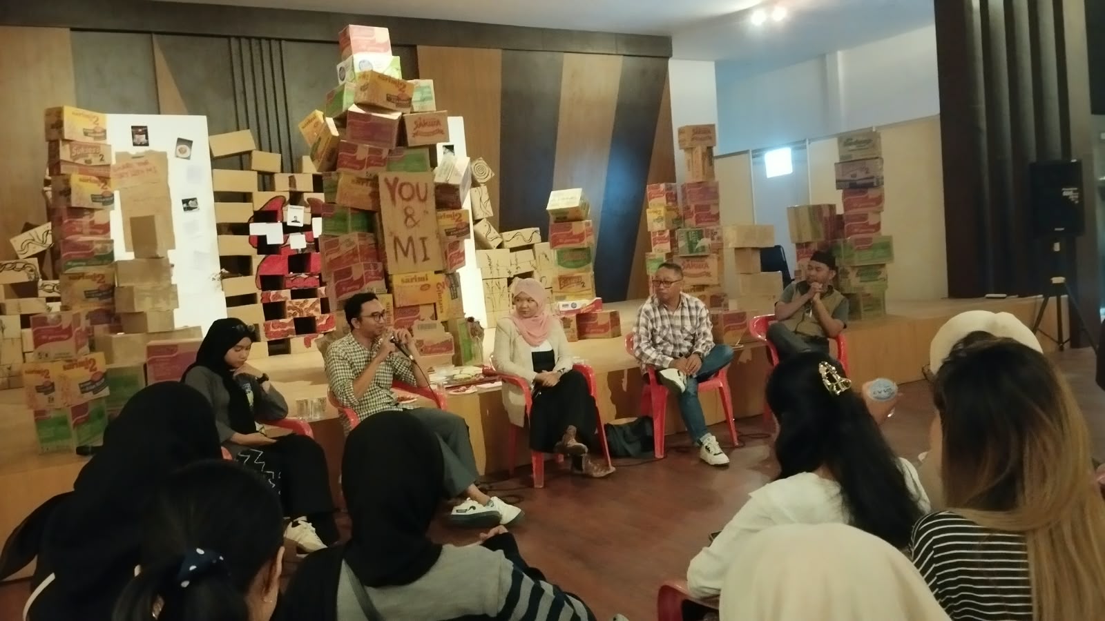 Lewat Media Sajian, Tiga Perupa Membaca Ulang Memori, Identitas, dan Harapan di Pra-Biennale Kalimantan 2026