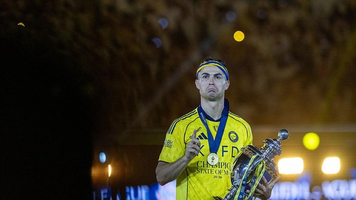 Ronaldo: Aku Mungkin Pensiun Akhir Musim Ini