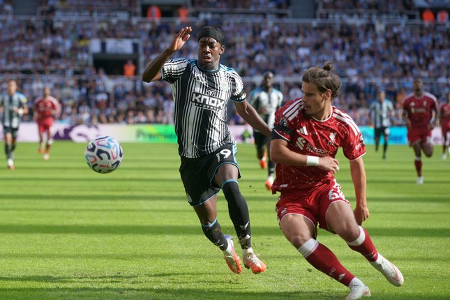 Hasil Newcastle vs Liverpool: Penalti Szoboszlai Selamatkan Muka The Reds di St James Park!