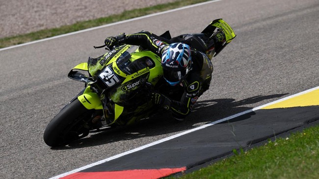 Hasil MotoGP Inggris 2026: Fernandez Juara, Martin Kedua