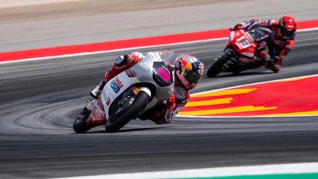 Hasil Race Moto3 Aragon 2026: Veda Ega Pratama Gagal Bersinar, Maximo Quiles Berjaya