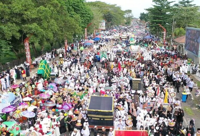 Anggota DPRD Kapuas Apresiasi Masyarakat dalam Pawai Muharram