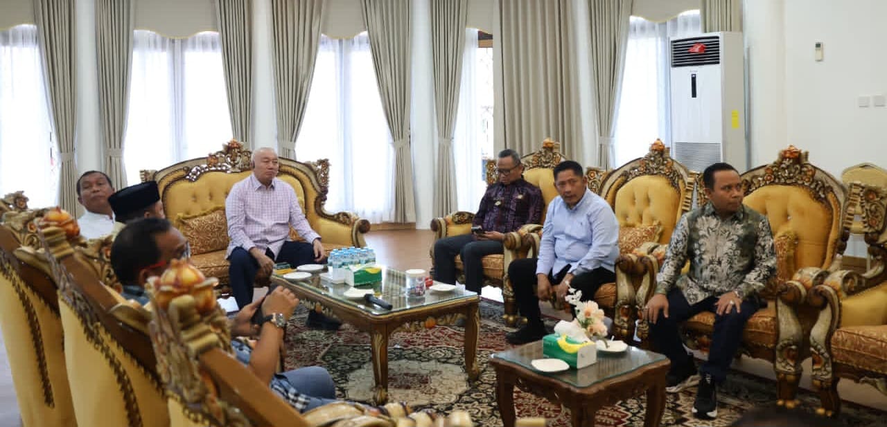 Samsul Rizal Hadiri Pertemuan Pemimpin Daerah Lintas Banua Enam