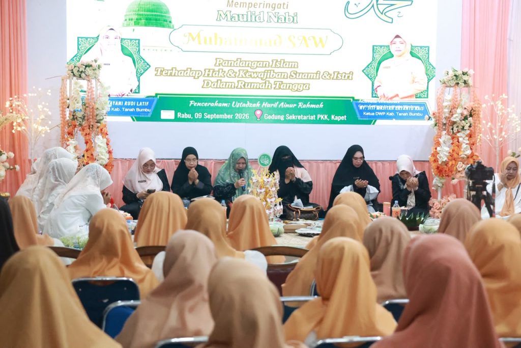 DWP Tanah Bumbu Peringati Maulid Nabi, Bahas Hak dan Kewajiban Suami Istri dalam Rumah Tangga