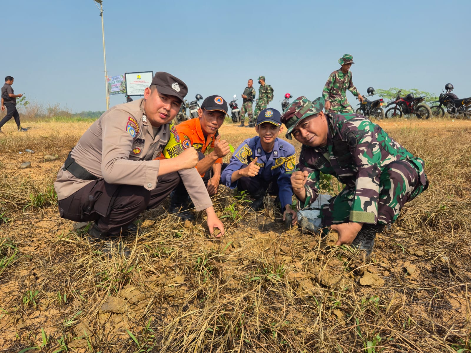 Jaga Kelestarian Alam, Pemkab HST Bersama TNI-Polri Tanam 1.000 Pohon