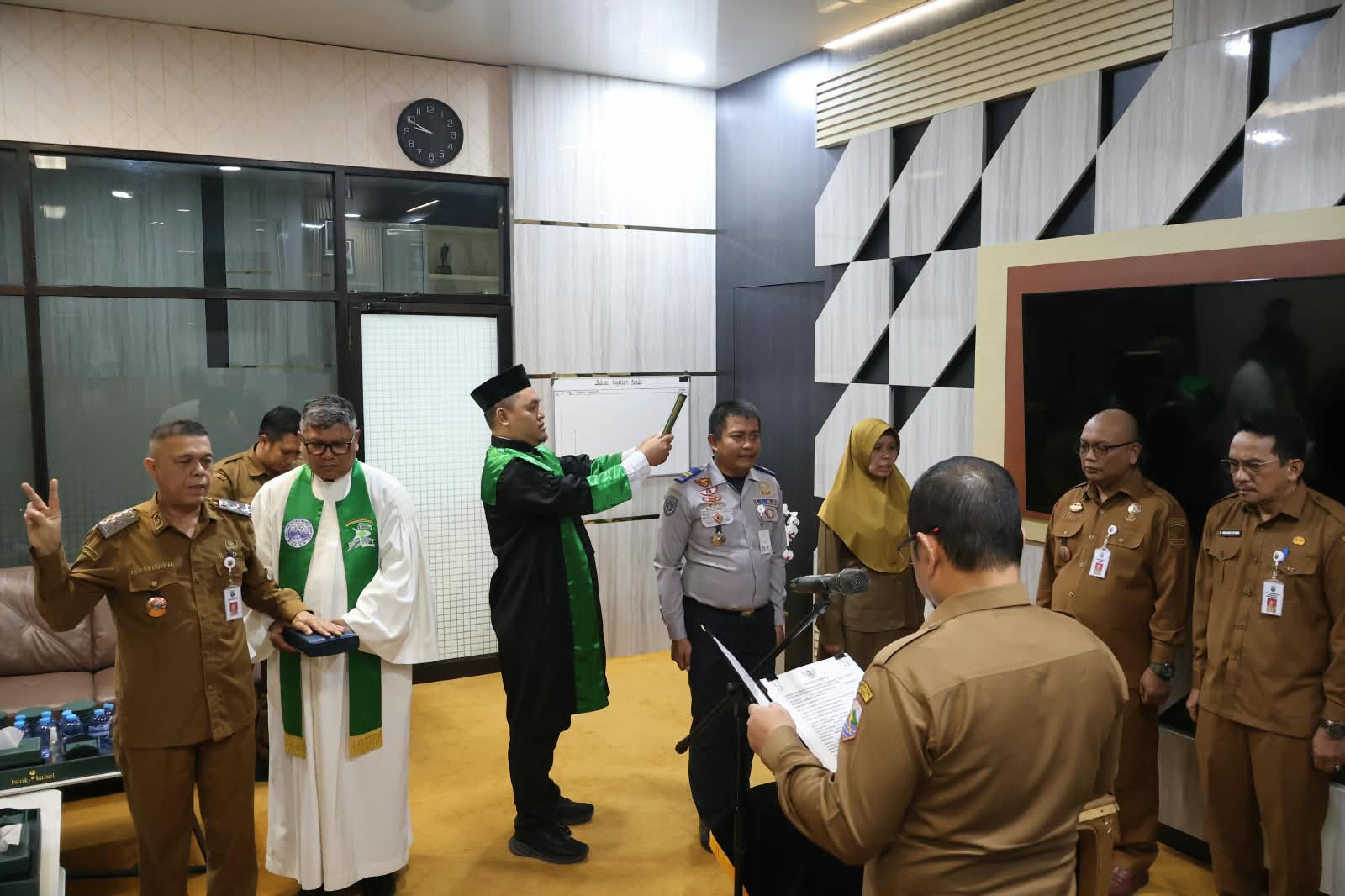 Pemkab Kotabaru Lantik Pejabat JPT Pratama dan Pengawas