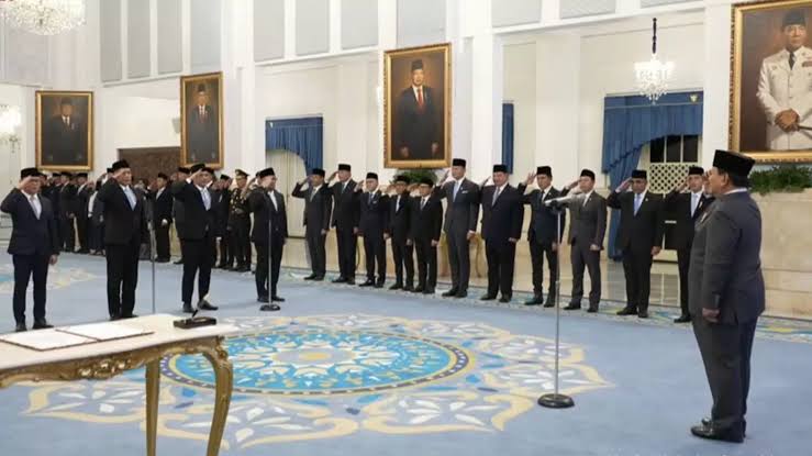 Enam Kali Reshuffle dalam Dua Tahun, Apa yang Sebenarnya Dicari Prabowo?