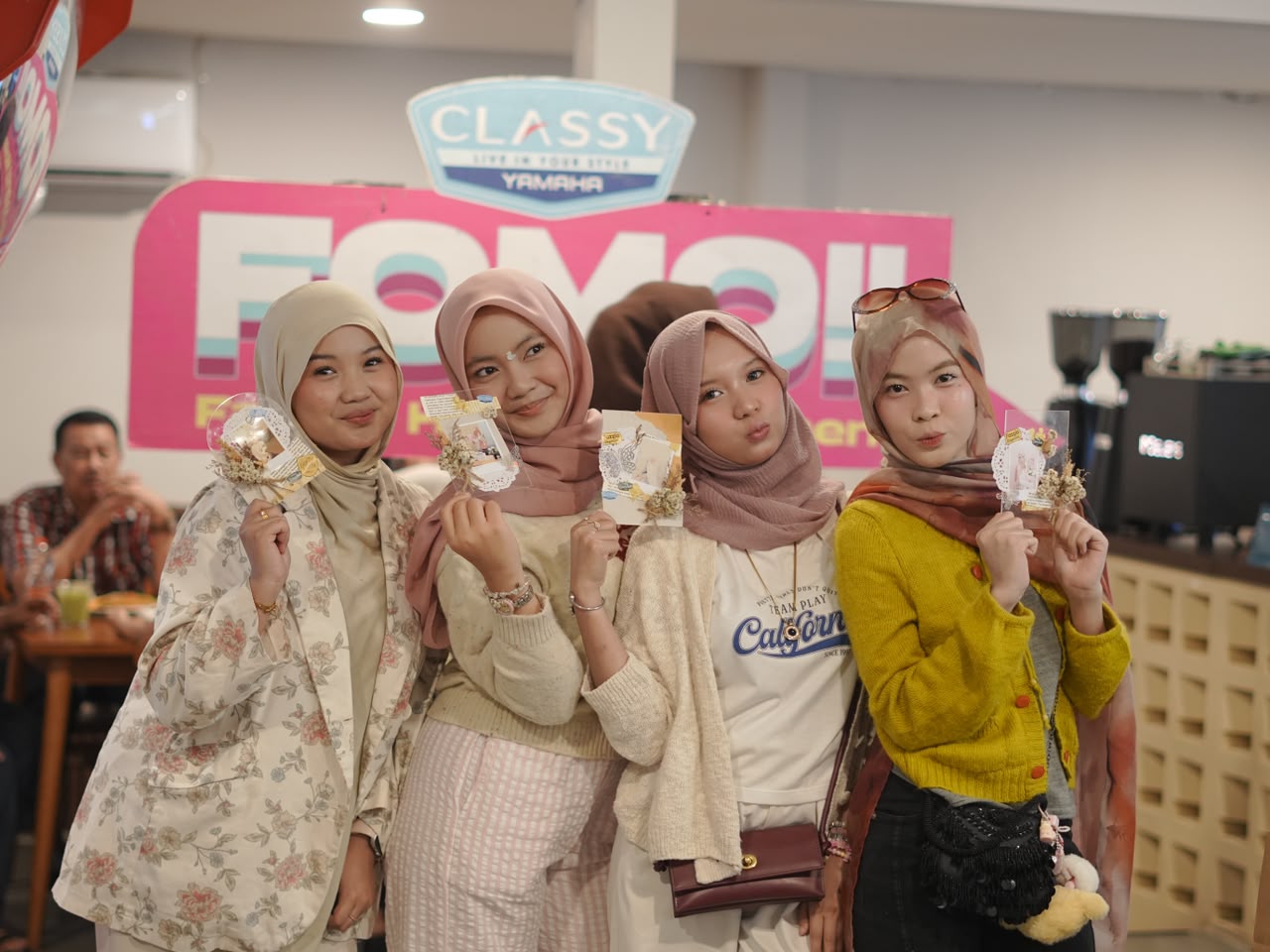 FOMO Yamaha Kembali Hadir, Ada Rolling City hingga Creative Class Diy Acrylic Photo Frame