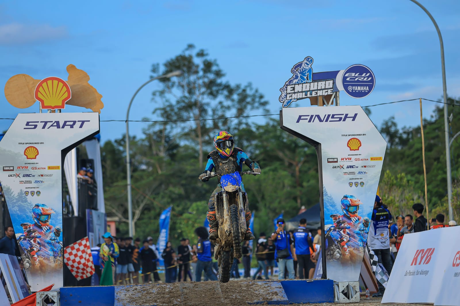 Shell BLU CRU Yamaha Enduro Challenge Serbu Sidoarjo, Sensasi Adventure Makin Memanas