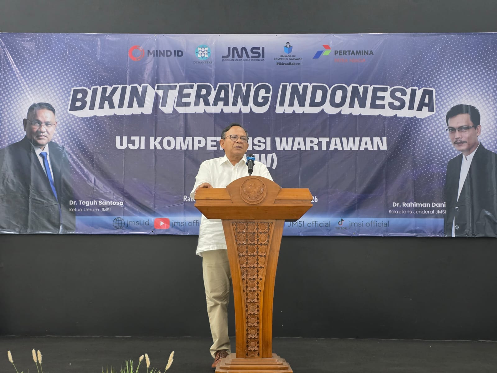 Algo Sapiens: Ketika Manusia Dikendalikan Mesin