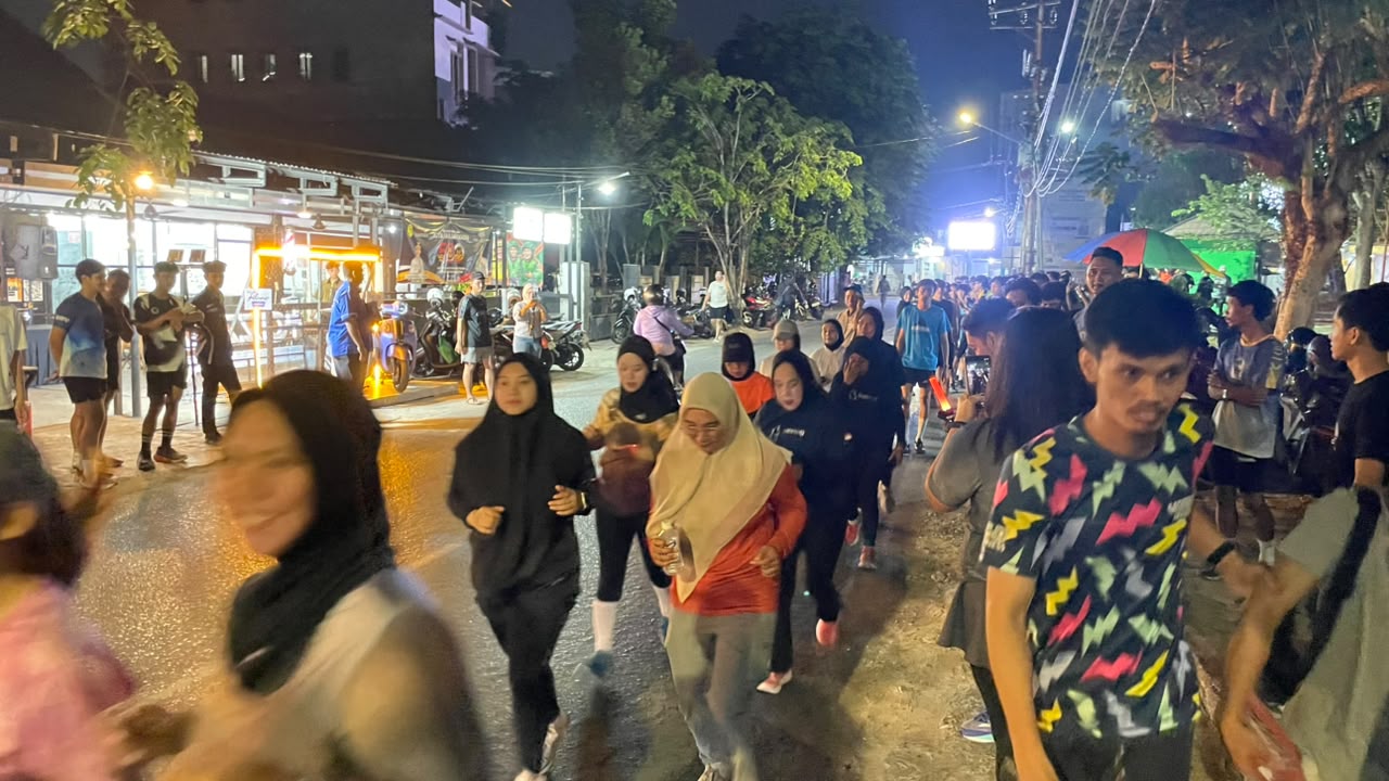 Ratusan Peserta Ikuti Night Run The City Bersama SBRunners dan PT STSJ Yamaha