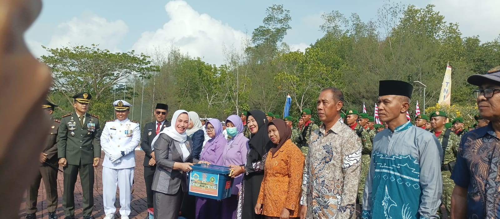 HUT Ke-81 TNI, Ketua DPRD Kotabaru Apresiasi Pengabdian Prajurit dan Sinergitas Bersama Rakyat