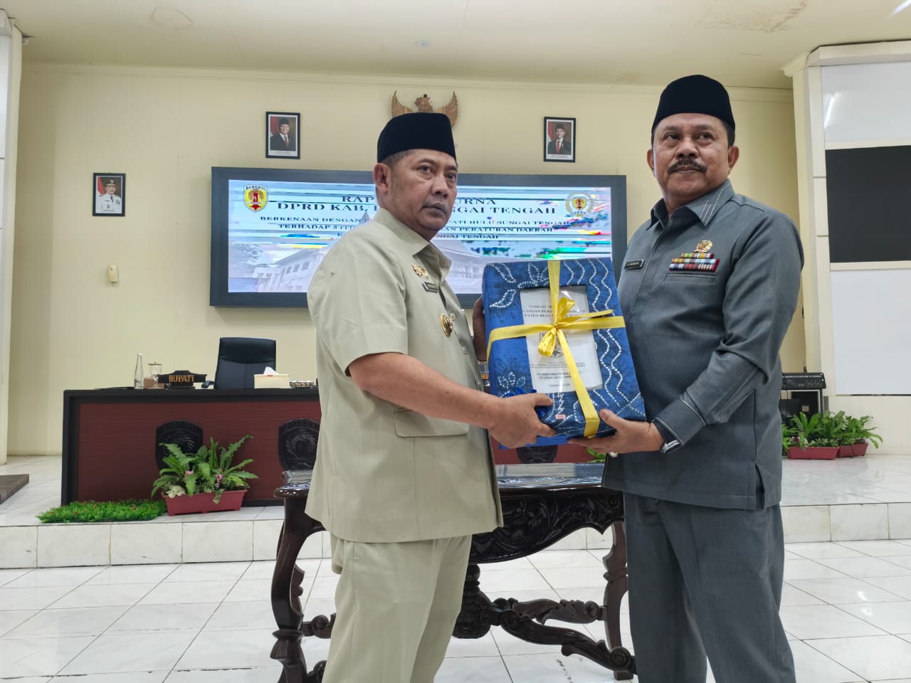 Pemkab HST Ajukan Tiga Raperda di Rapat Paripurna DPRD