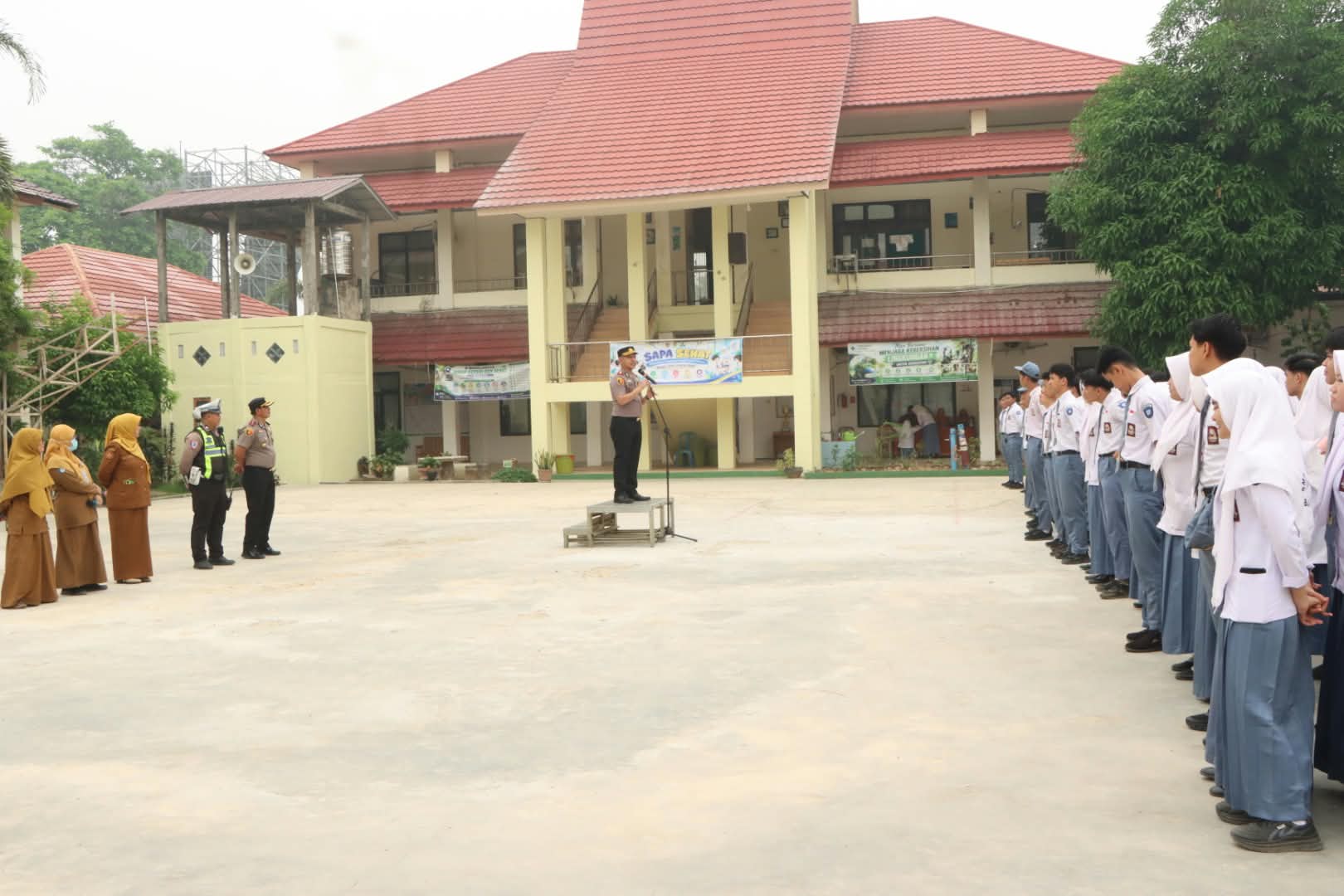 Police Goes to School Digelar di SMAN 1 Barabai