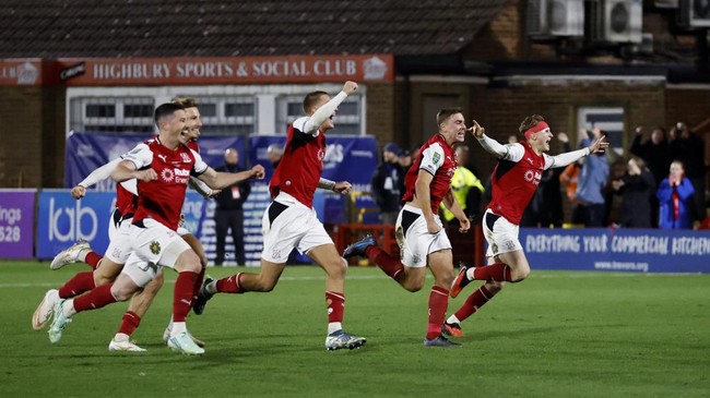 Hasil Carabao Cup: Kejutan, Arsenal Disingkirkan Tim Kasta Keempat
