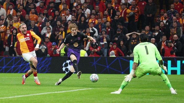 Galatasaray vs Barcelona: Blaugrana Bangkit dan Menang Telak 4-1
