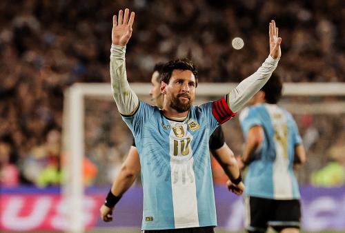 Tangis Lionel Scaloni saat Messi Pensiun dari Timnas Argentina: Kehormatan Melatih Pemain Terbaik Sejarah!