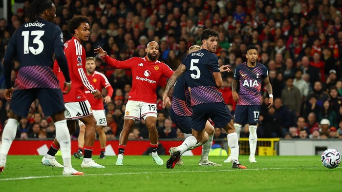 MU Vs Tottenham: Setan Merah Ditahan 10 Pemain Spurs 1-1