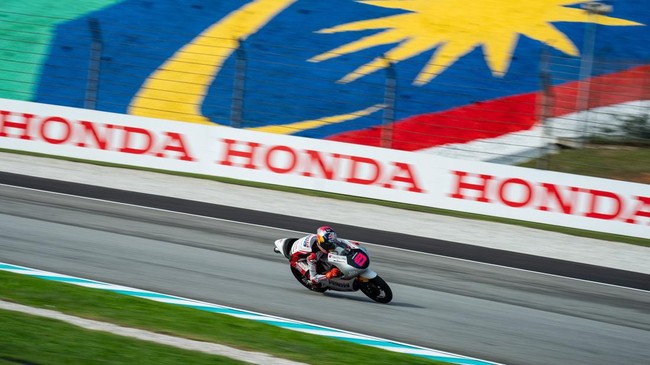 Hasil Kualifikasi Moto3 Malaysia: Hakim Danish Ke-3, Veda Ega Ke-8